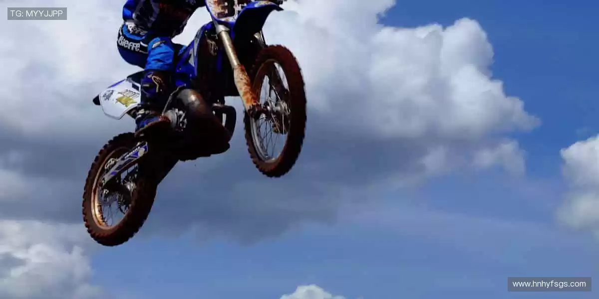 海量正版周边，让热爱触手可及！🎁⚽️🏀❤️